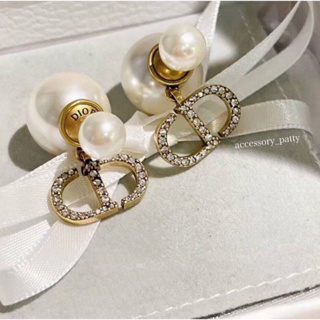 ✨🧡Di:or pearl and Cz 2in1 earrings ทับมุกหลังห้อยCDดิ:ออร์หน้ามุกเม็ดเล็กค่ะ ปั๊มแบรนด์ค่ะ สวยตามภาพจริงค่ะ