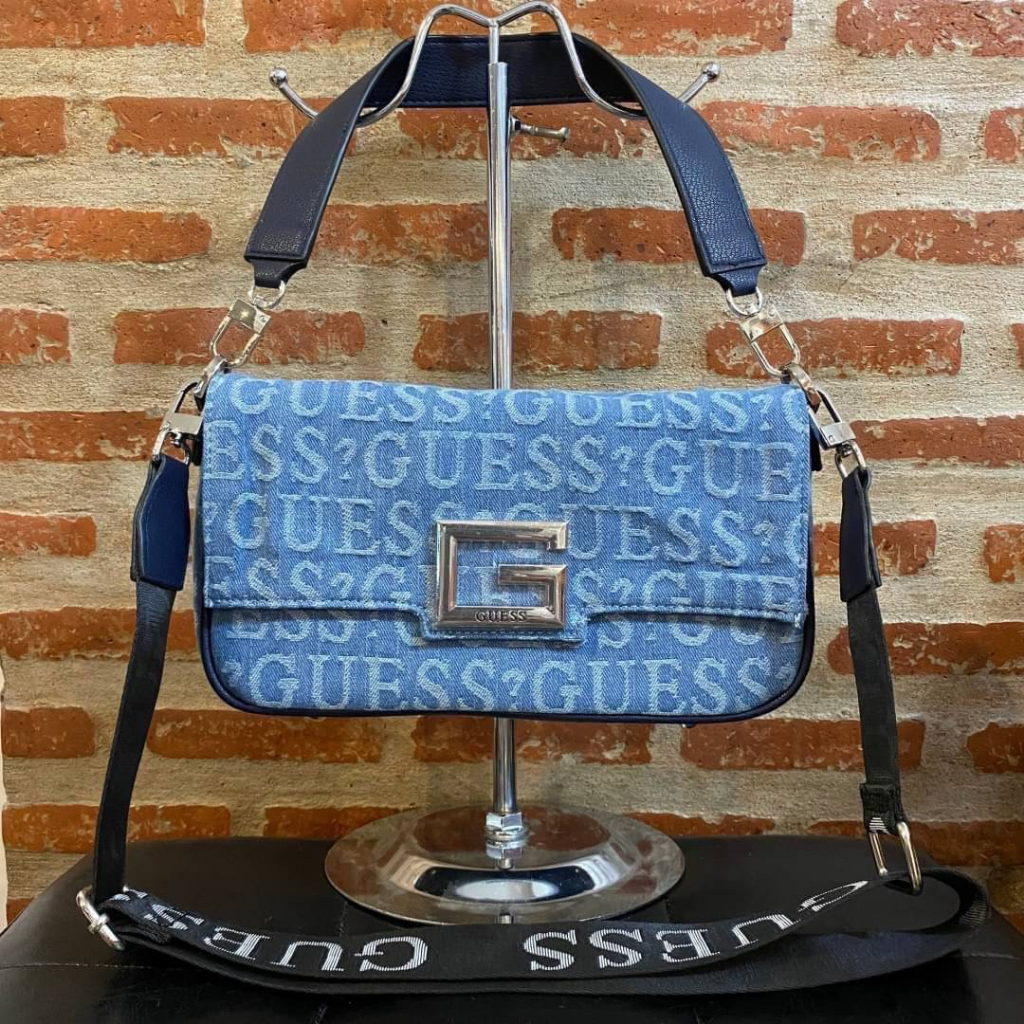 กระเป๋าสะพายไหล่ GUESS Brightside Debossed Logo Shoulder Bag Shopee