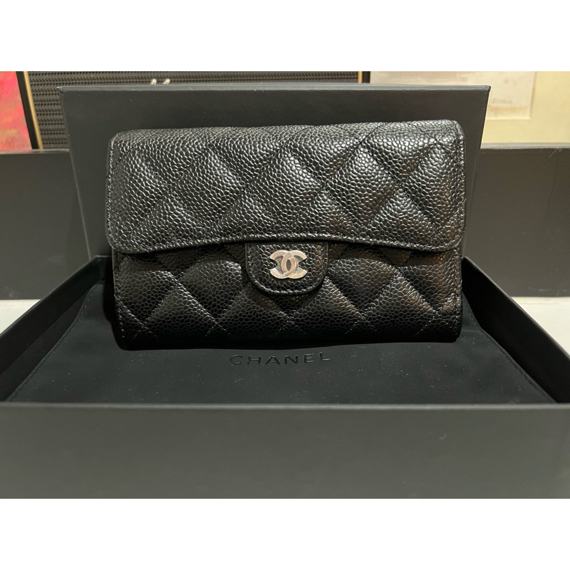 Chanel Trifold medium wallet อะไหล่เงิน | Shopee Thailand