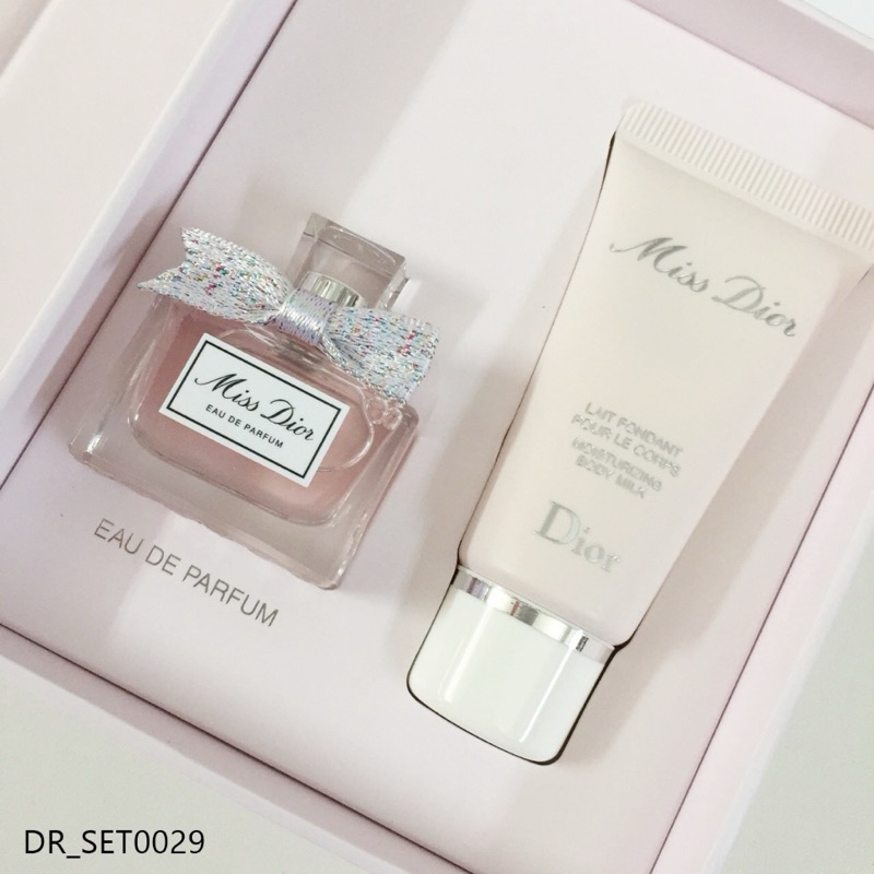 Dior Miss Dior Eau De Parfum 3.4 Ounce New 2017 Version