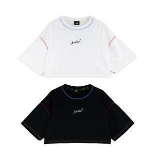 URTHE - เสื้อครอป แขนสั้น สกรีนลาย รุ่น TOP CROP INVERTED