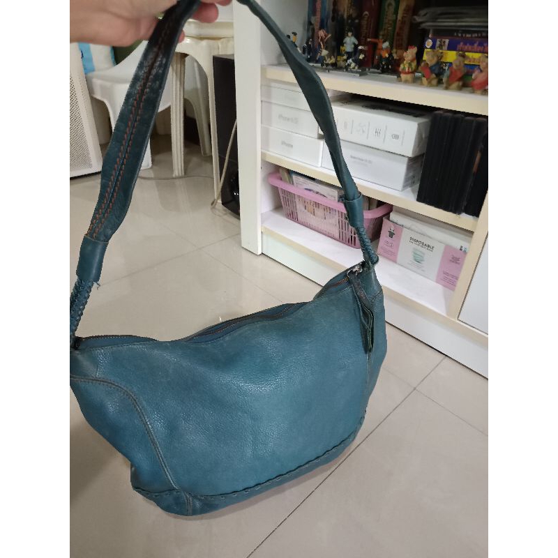 กระเป๋าสะพายข้างหนังแท้the sak มือสอง | Shopee Thailand
