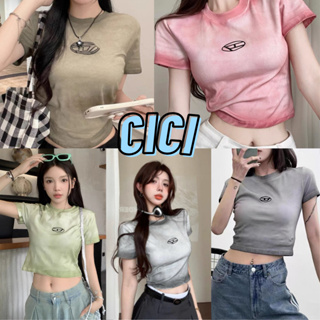 Cici(NO.T6606)เสื้อ (Crop top) แขนสั้น คอกลมดีเทลลายโลโก้D ทรงสลิมฟิต ผ้านุ่มนิ่มสุดๆ