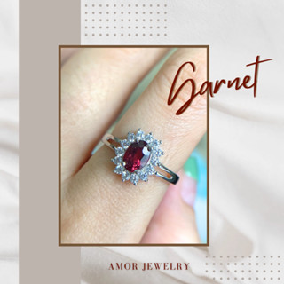 แหวนเงินแท้ 925 ฝังพลอยโกเมน(Garnet) เม็ดใหญ่ๆสีแดงก่ำสวยฉ่ำๆ ล้อมด้วยเพชร cz