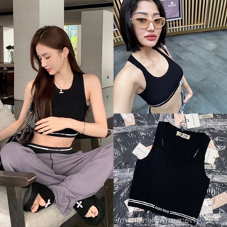 Mimi knit crop top🖤(320฿) เสื้อกล้ามทรงครอป ผ้านิตทอร่องมีลายเทกซ์เจอร์ในตัว ทรงสวย ใส่แล้วเพรียวหุ่นดีมาก valen