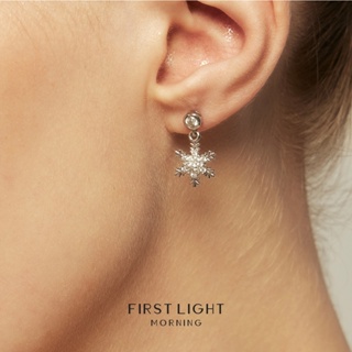 First Light Morning :  Snowflake Drop  Earrings ต่างหู snowflake สโนวเฟลก ต่างหูแป้น ต่างหูคริสตัล ต่างหูแฟชั่น