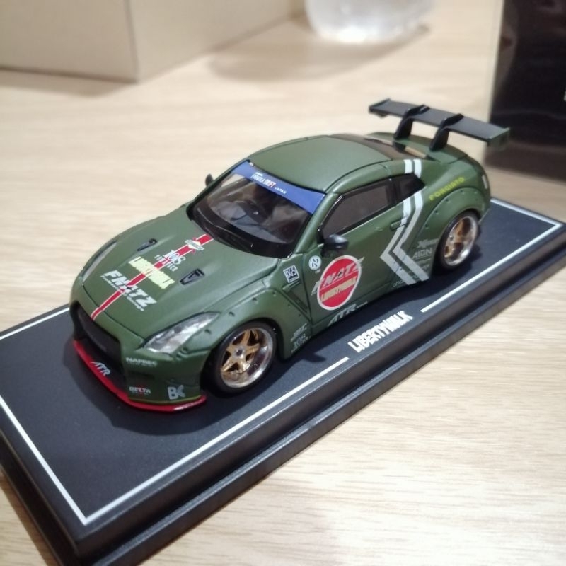 1/64 LB GT-R R35 Army Green | Shopee Thailand