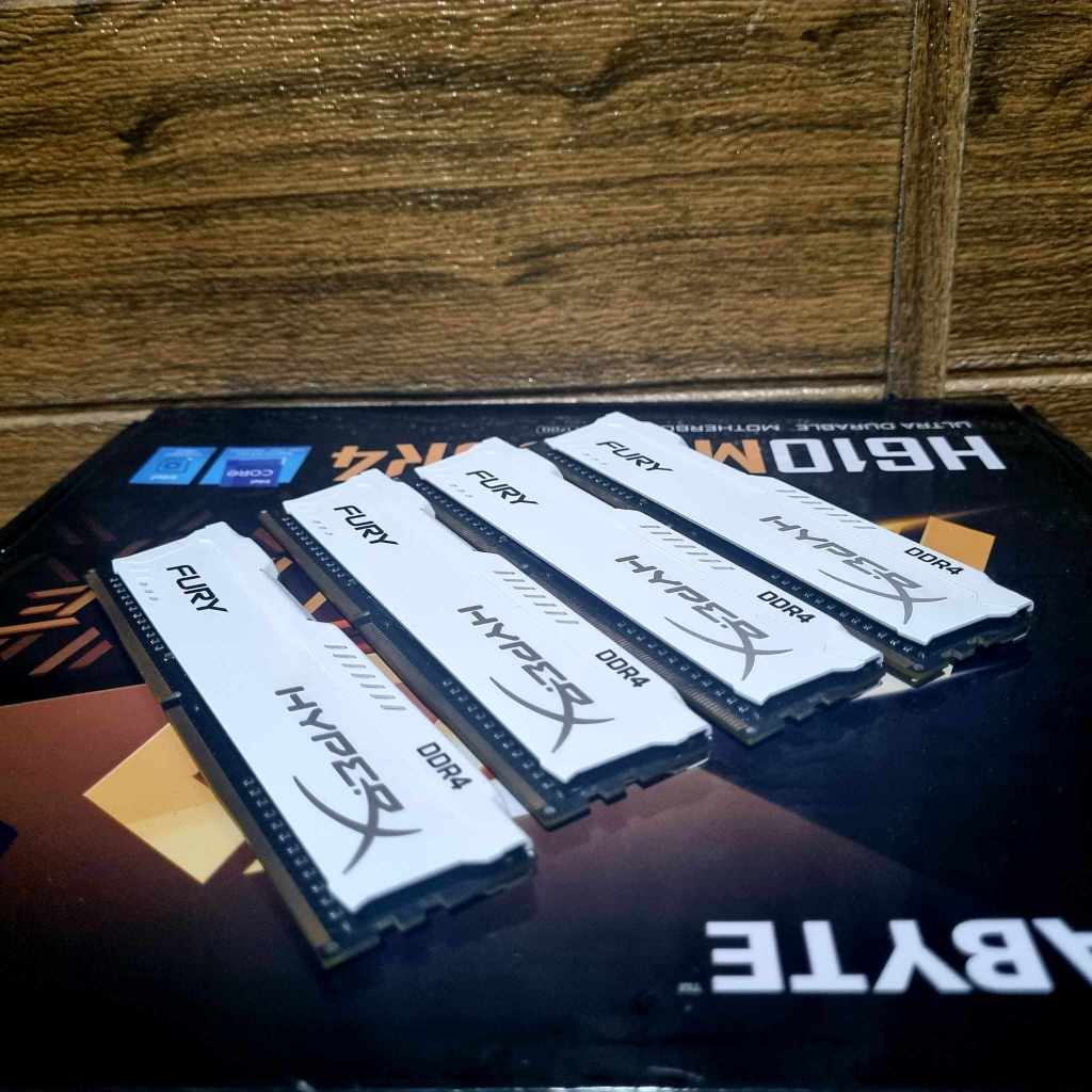 RAM PC DDR4 (แรมพีซี) 32GB (8x4) BUS 2400 KINGSTON HYPERX FURY (สีขาว ...