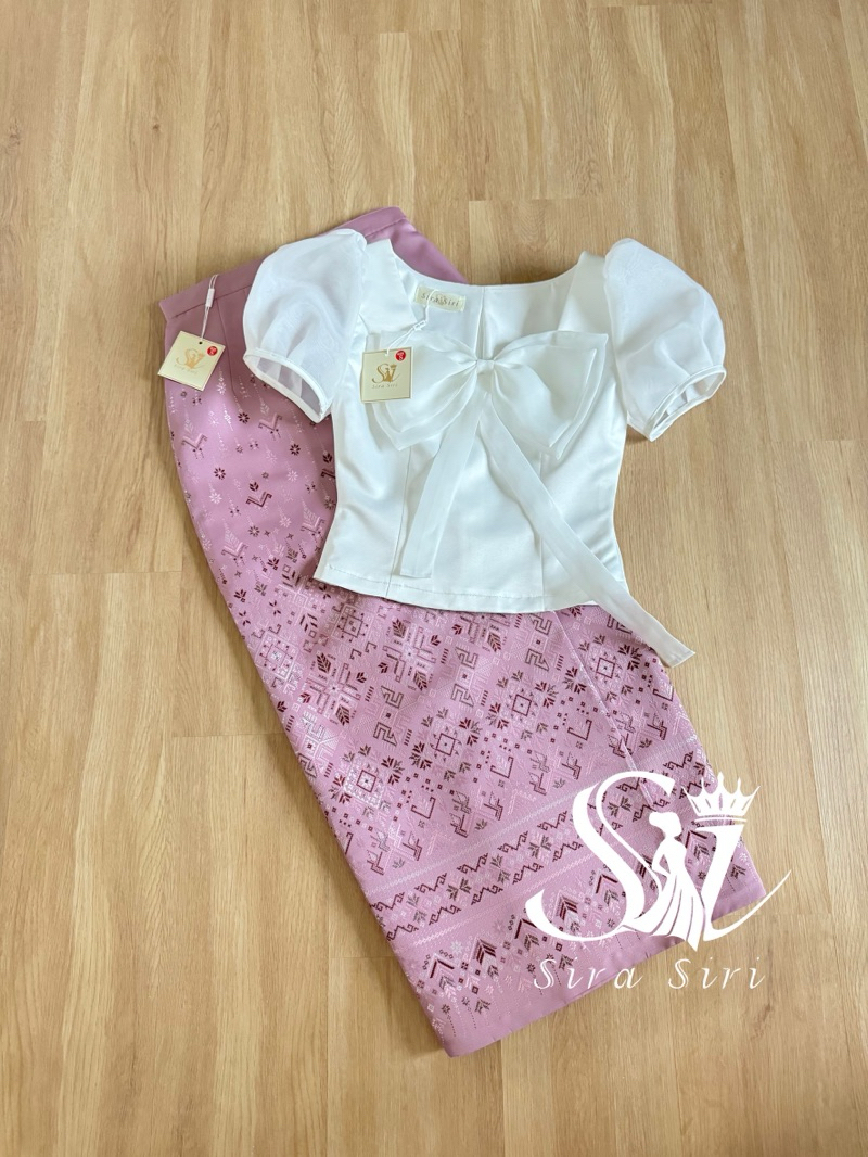 Sira Siri ชุดไทยแขนตุ๊กตาผ้าไหมหนา ติดโบว์ พร้อมผ้าถุงสำเร็จรูป New Collection มุมมองที่ 5