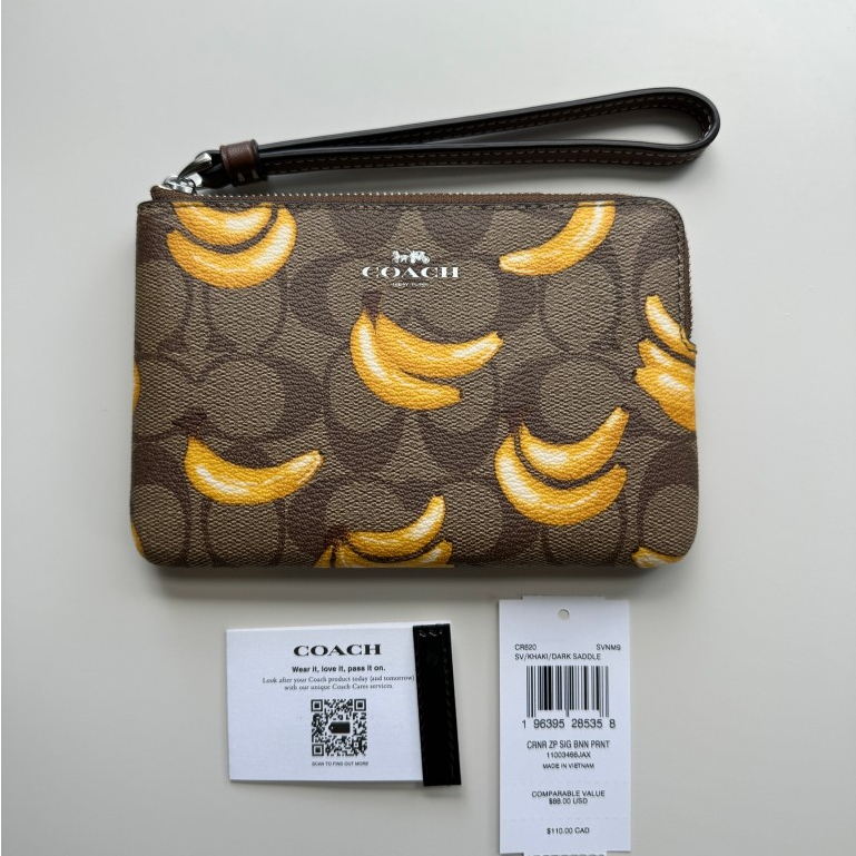 Coach banana wristlet hotsell