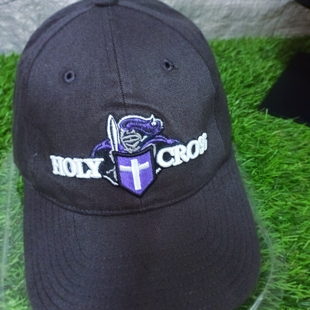 NCAA Holy Cross Crusaders fitted cap read description ซีเอ โฮลีครอสครู ...