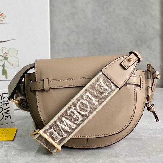 พรี-ราคา7800-loewe-mini-gatedual-หนังวัว-กระเป๋าสะพายข้าง-กระเป๋าสะพาย