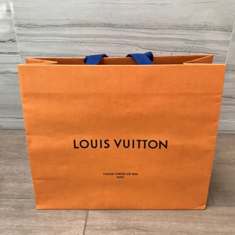 ถุงกระดาษ-แบรนด์-louis-vuitton-ของแท้-ใบใหญ่-ถุง-สภาพสวย-รุ่นสีส้ม-ปัจจุบันเลย-สภาพเหมือนใหม่