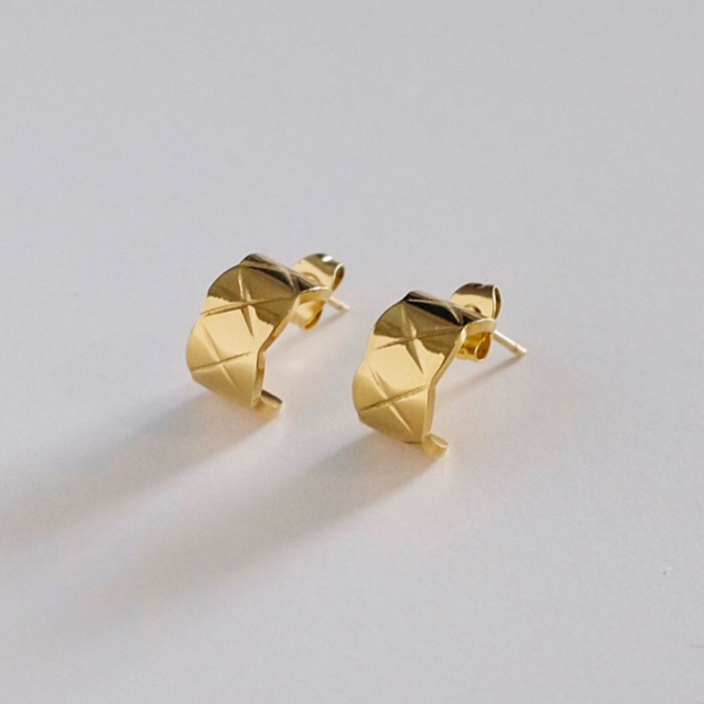 chic-appeal-cenis-mini-c-shape-earring-size-1-cm