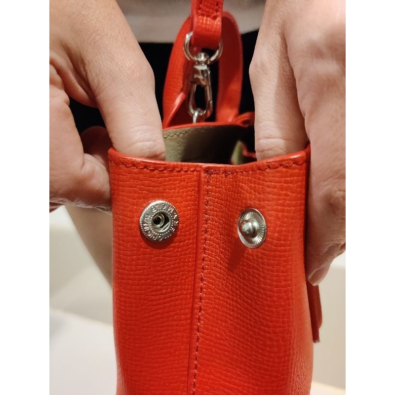 กระเป๋า-long-champ-roseau-top-handle-bag-s-สีแดง-ใช้ครั้งเดียว