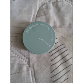 Innisfree nosebum mineral powder exp 032026