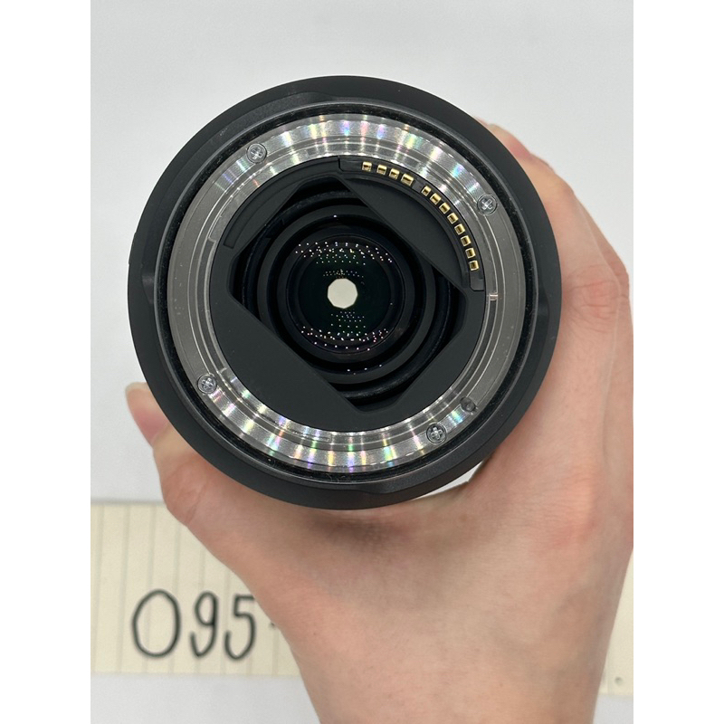 เลนส์-canon-rf-24-105-f4-is