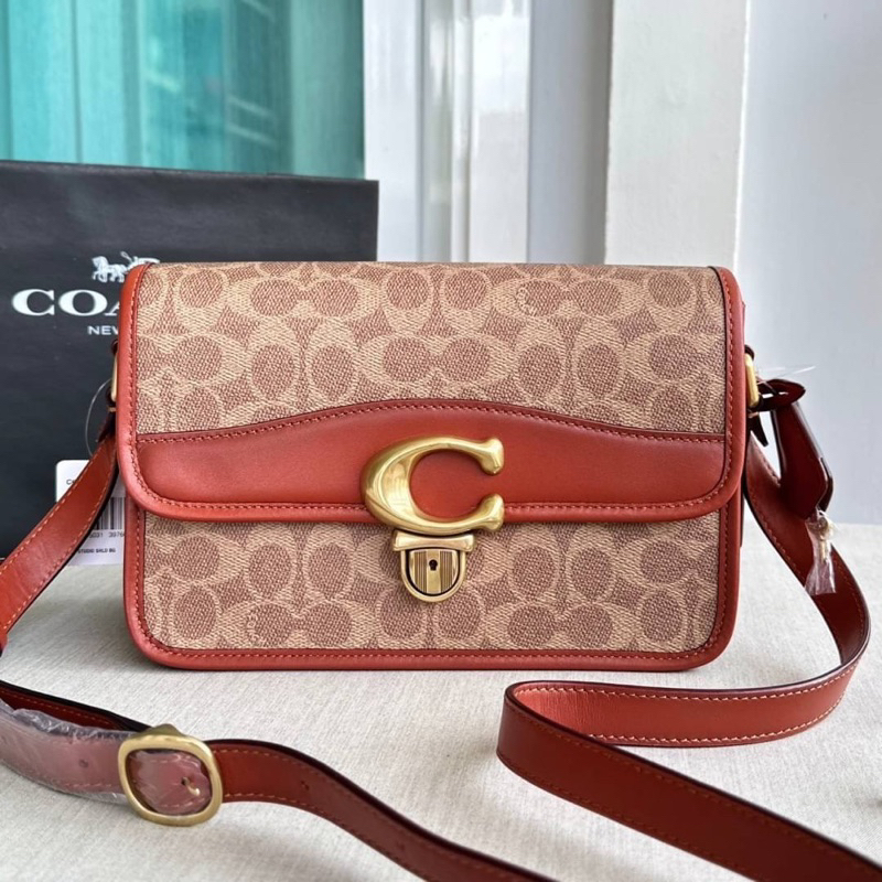 Coach Studio Shoulder Bag In Signature Canvas c6639 สีซิกเนเจอร์