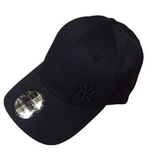 [พร้อมส่ง แท้] New Era 9forty Flawless All Black Logo Cap