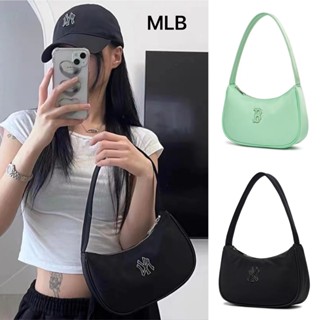 จัดส่งจากกรุงเทพ แท้ MLB แบบพกพา/ไหล่ PU/ใต้วงแขน MONOGRAM EMBOSSED HOBO NY BAG