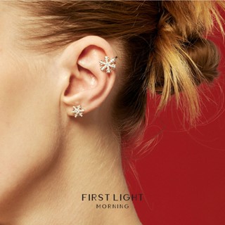 First Light Morning : Stellar Snowflake Earrings ต่างหู snowflake สโนวเฟลก ต่างหูแป้น ต่างหูคริสตัล ต่างหูแฟชั่น