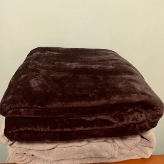 ภาพหน้าปกสินค้าผ้าห่มขนนุ่ม5.5 ฟุต (6 ฟุตพิเศษ250x150cm) ที่เกี่ยวข้อง
