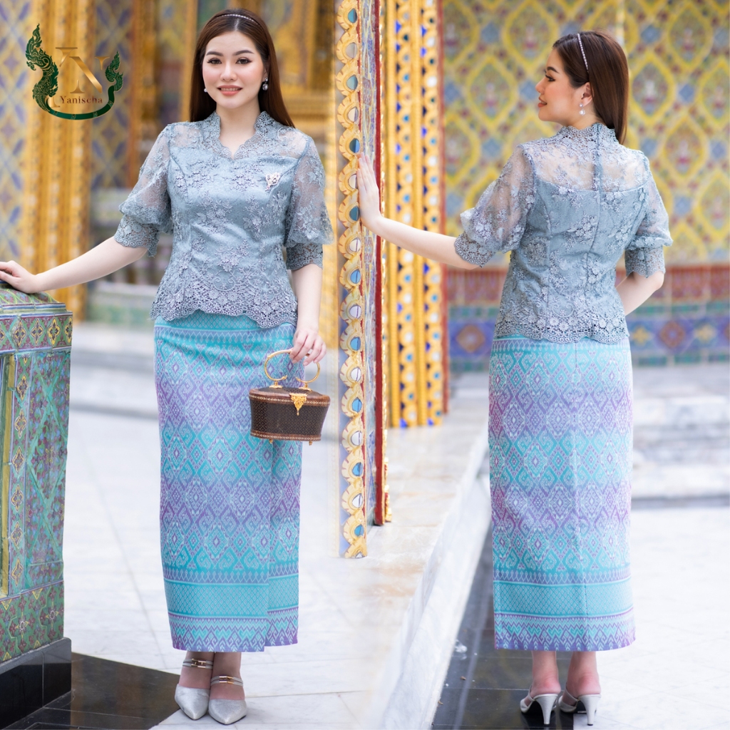 ✨ เสื้อลูกไม้พรีเมี่ยม คู่ผ้าไหมมัดหมี่ 3 ตะกอ ชุดออกงาน-ไปวัด สีเขียวหม่นเทา ไซส์ M-4XL มุมมองที่ 2
