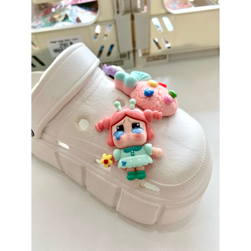พร้อมส่งจากไทย พรีเมี่ยม ตัวติดรองเท้าครอคส์ Jibbitz Crocs Cry baby รวม ...