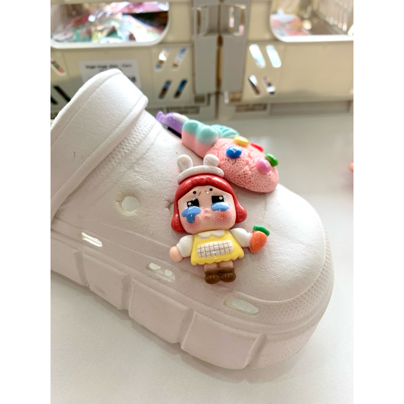 พร้อมส่งจากไทย พรีเมี่ยม ตัวติดรองเท้าครอคส์ Jibbitz Crocs Cry baby รวม ...