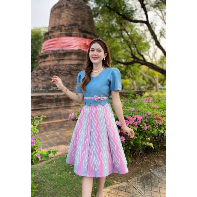เดรสผ้าไทยสีฟ้าวันแม่ สวยหรู ผ้าทอคุณภาพดี ราคาถูก ใส่แล้วดูมีระดับ มุมมองที่ 4