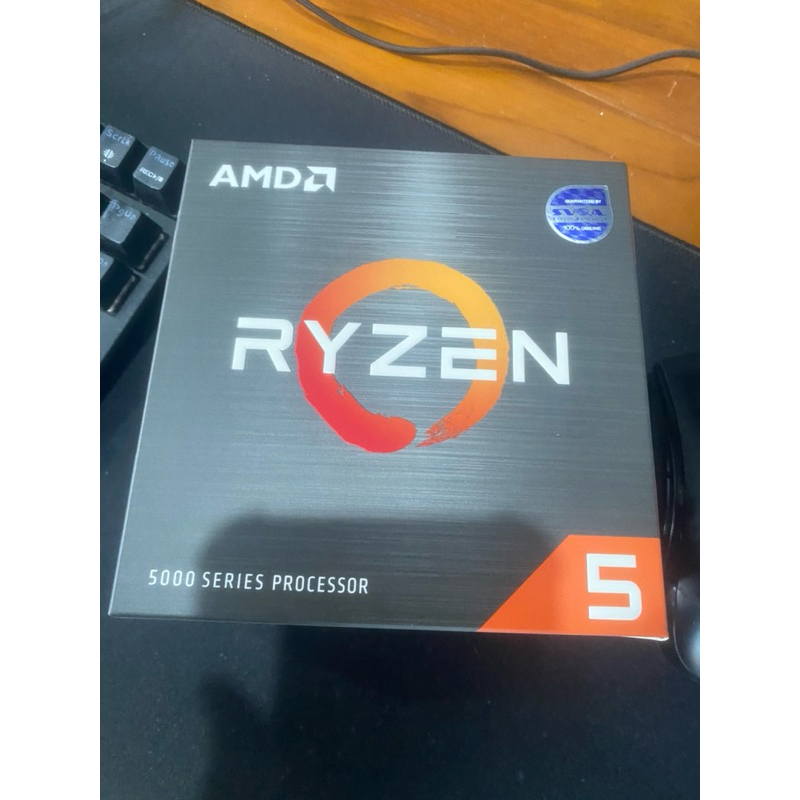 Processore AMD Ryzen 5 3400G Usato - 4 Core, 3.7 GHz, Socket AM4, Con Grafica Integrata Radeon Vega
