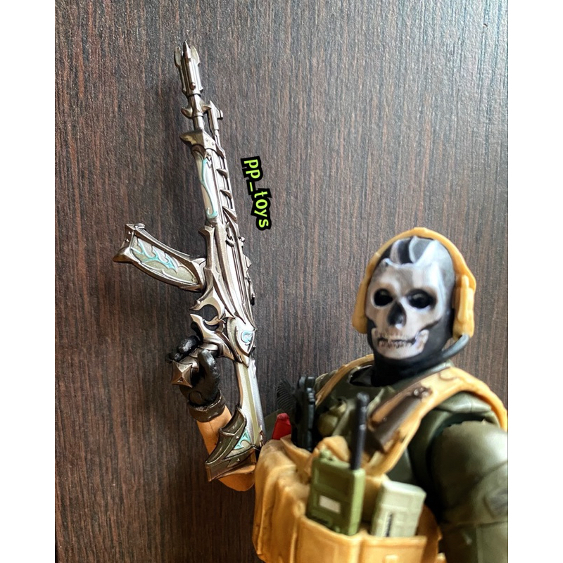 โมเดลปืนไรเฟิล Silver Vandal riot forsaken rifle 1:12 จากเกม Valorant ...