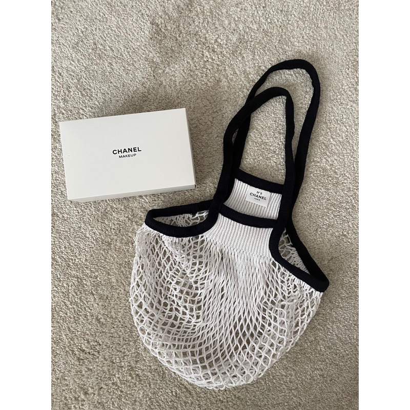 1,990-. กระเป๋า CHANEL Factory 5 Mesh Crochet Net Tote Beach Bag