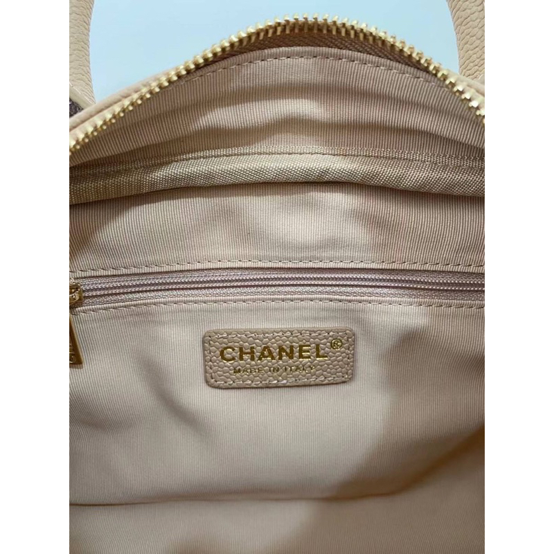 กระเป๋าสะพายข้างรุ่นใหม่chanel-bowling-vintage-bag-in-cavear-สุดสวย-มาเเล้วรุ่นนี้มาเเรงใช้งานง่ายมาก