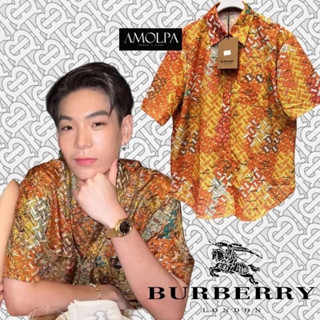 เสื้อเชิ้ต BURBERRY มาให้เลือก 2 แบบ แขนสั้นและแขนยาว ใส่สวยทั้งคู่ เก็บเลยทั้ง2 แบบ  คอลเลคชั่นใหม่