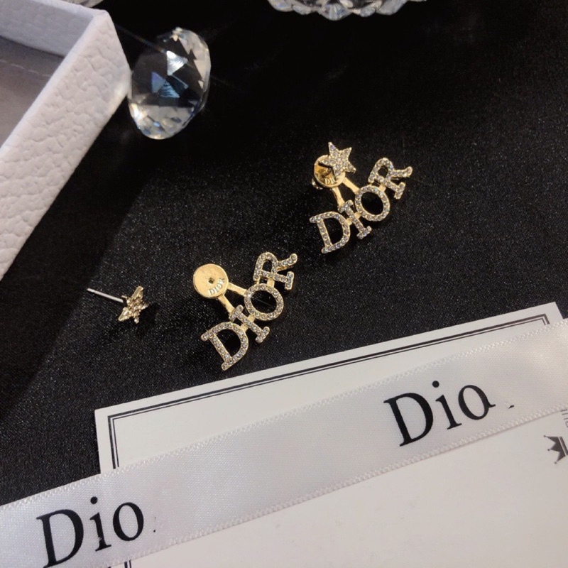 di-or-star-earrings-รุ่นนี้ใส่ทับดาวอย่างเดียวก็เริ่ดค่ะ-ใส่ครบหน้าหลังก็สวยตามนางแบบเลยค่ะ