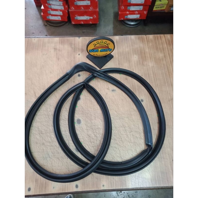 ยางขอบกระจกประตู SUNPHA 80830- 50Y00. นิสสัน NISSAN. B13. หน้า ขวา ...