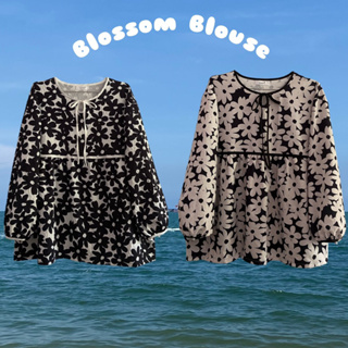 Blossom blouse | เสื้อแขนยาว