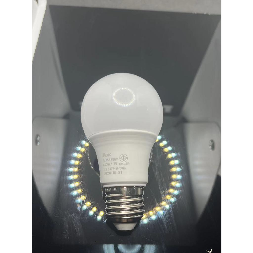 หลอดไฟ PAK LED ใช้ไฟฟ้า220V 7W ใช้ไฟบ้าน หลอดไฟขั้วเกลียว E27 Daylight ...