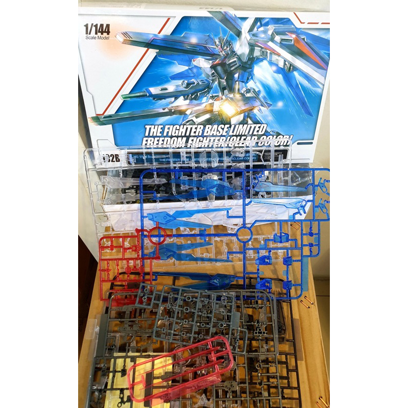 daban-hg-1-144-zgmf-x10a-freedom-fighter-clear-color-192b