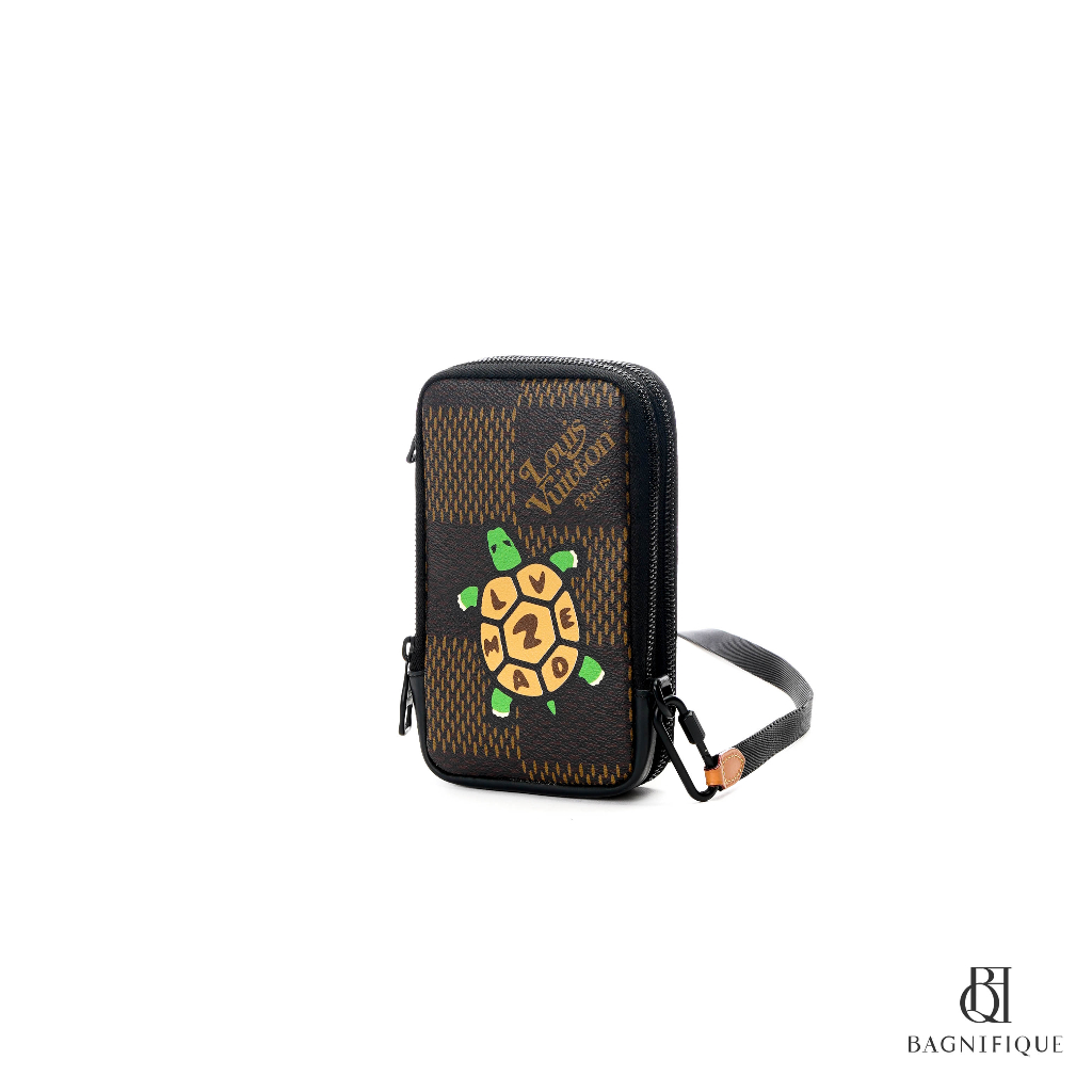 lv-nigo-double-phone-brown-monogram-3d-turtle-monogram-canvas