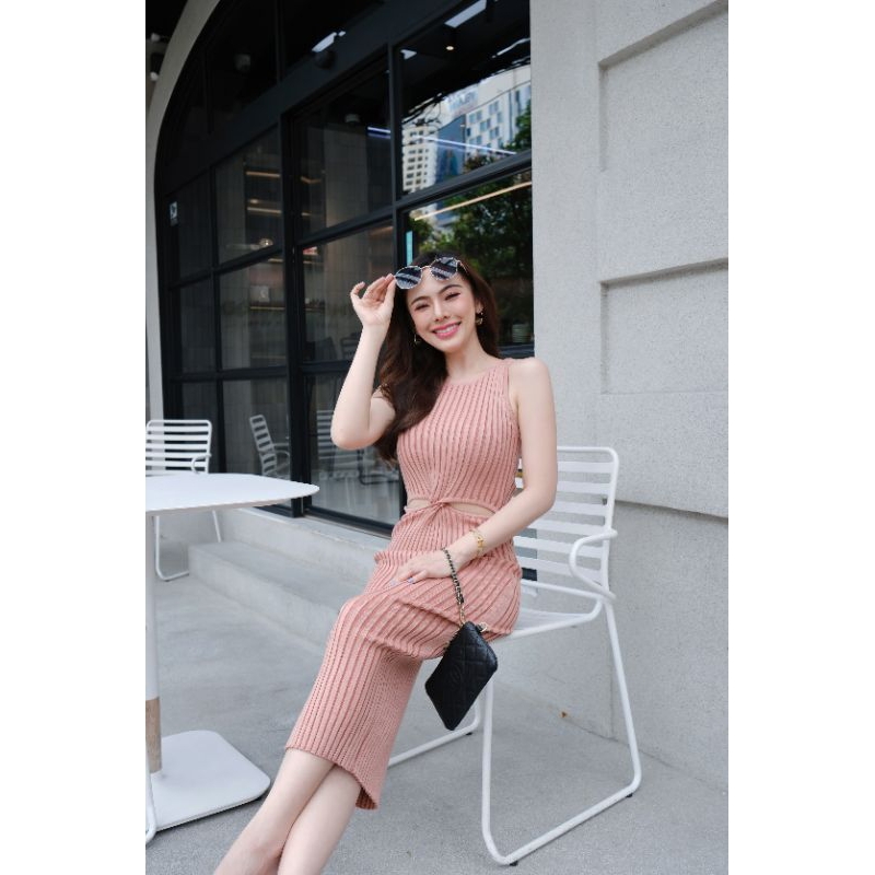 thitiya-เดรสไหมพรม-kylie