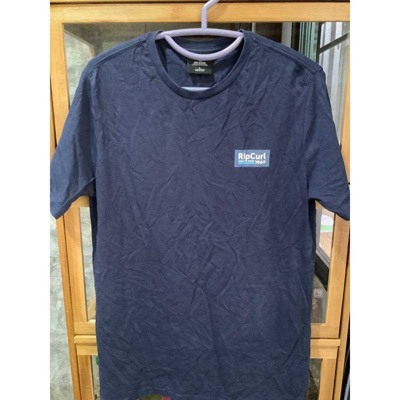 เสื้อRipcurl size S (standard fit) สีน้ำเงิน (สีจริงเข้มกว่าในรูป