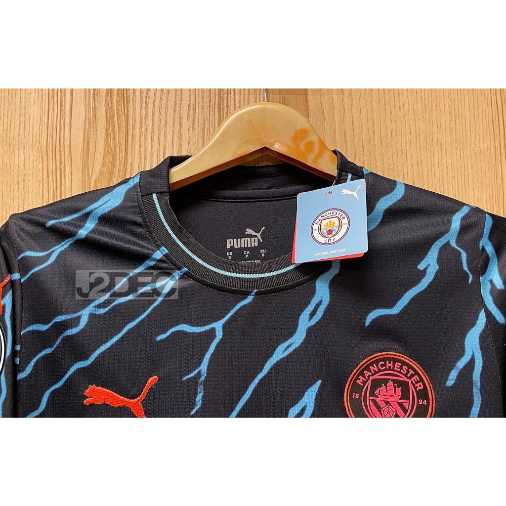 เสื้อฟุตบอล-เกรดแฟนบอล-man-city-เรือใบสีฟ้า-away-kits-3-23-24-สามารถเพิ่มชื่อนักเตะ-อาร์มepl-ได้