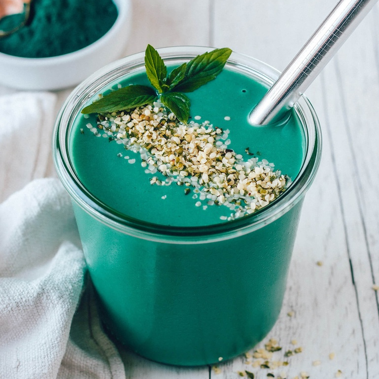 fitfood-spirulina-100g-ผงสาหร่ายสไปรูลิน่า-ผสมเครื่องดื่ม