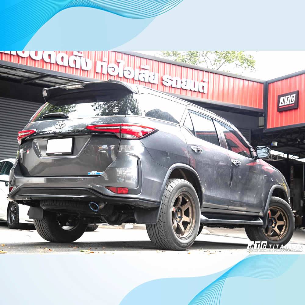 ท่อ-jtc-titanium-new-fortuner-2-4-2-8-ท่อไอเสียสูตรดีเซล-พลังเงียบ-เพิ่มแรงม้า-เพิ่มแรงบิด-เสียงเงียบ-อัตราเร่งดี