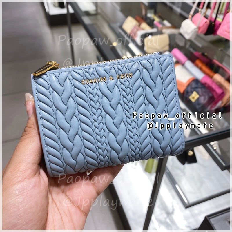 กระเป๋าสตางค์ Charles Keith รุ่น Apolline Textured Top-Zip