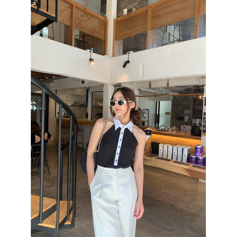 Charlotte irony | High Collar Top