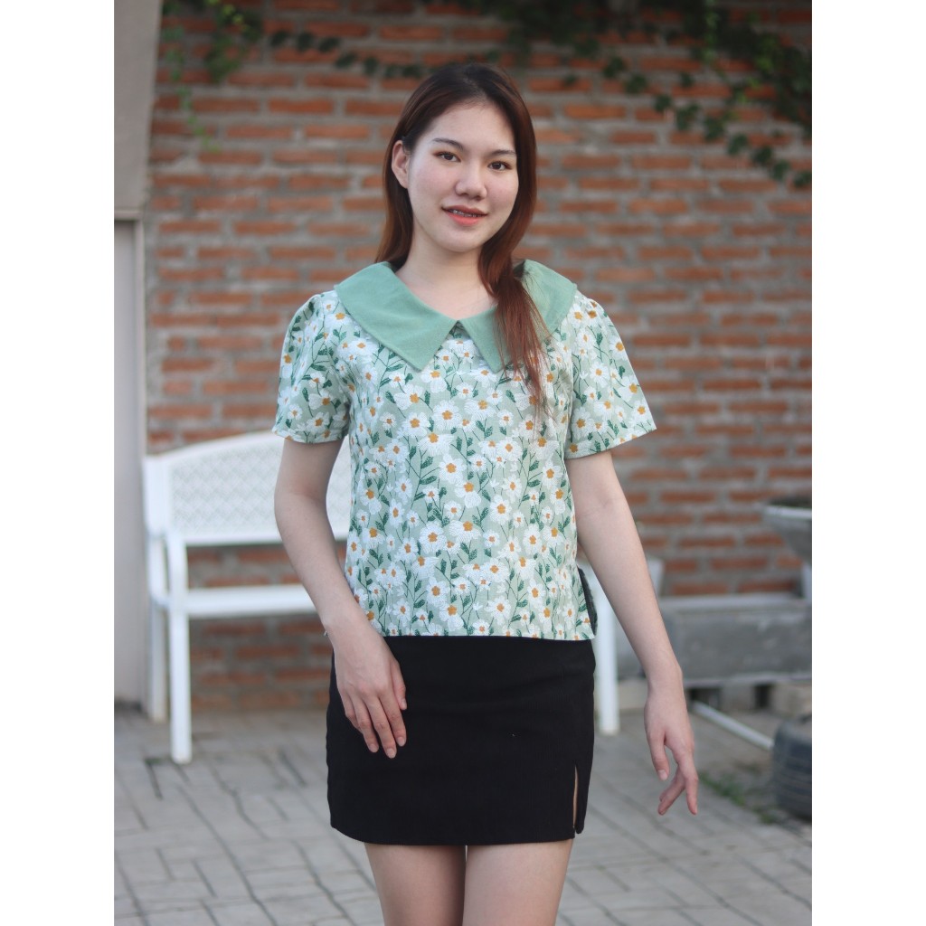 เสื้อลายดอกสงกรานต์ ลายดอกเดซี่ คอบัว