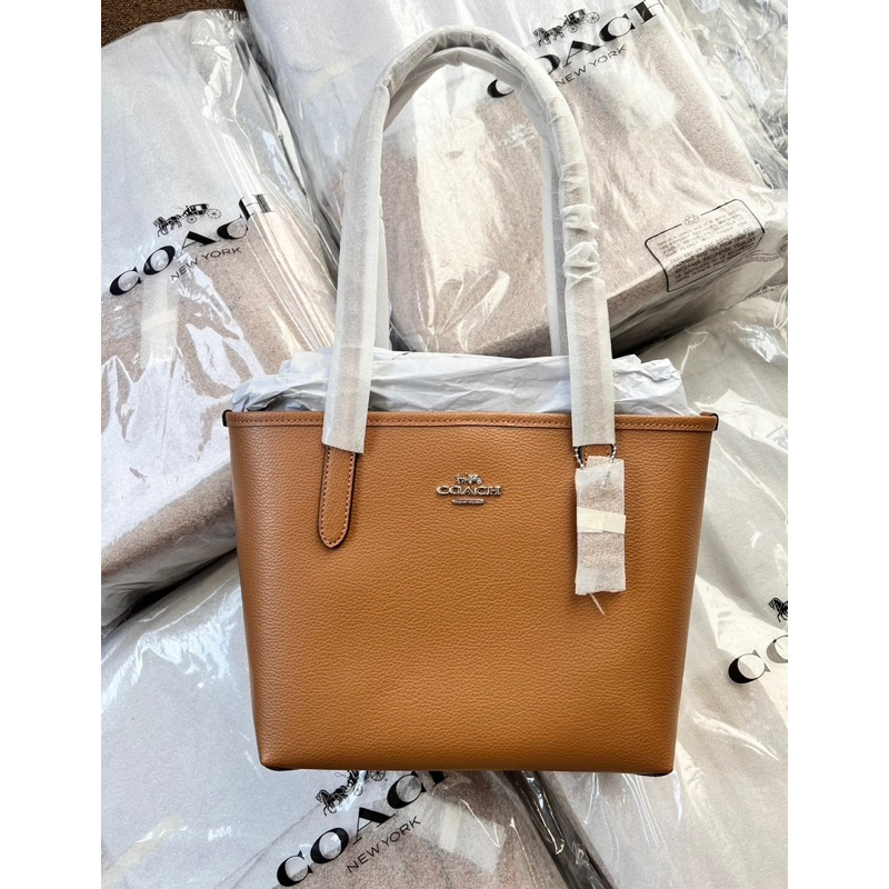 พร้อมส่ง[สด-ผ่อน]Coach Small City Tote รุ่นใหม่สายยาว มีกระดุมปิด